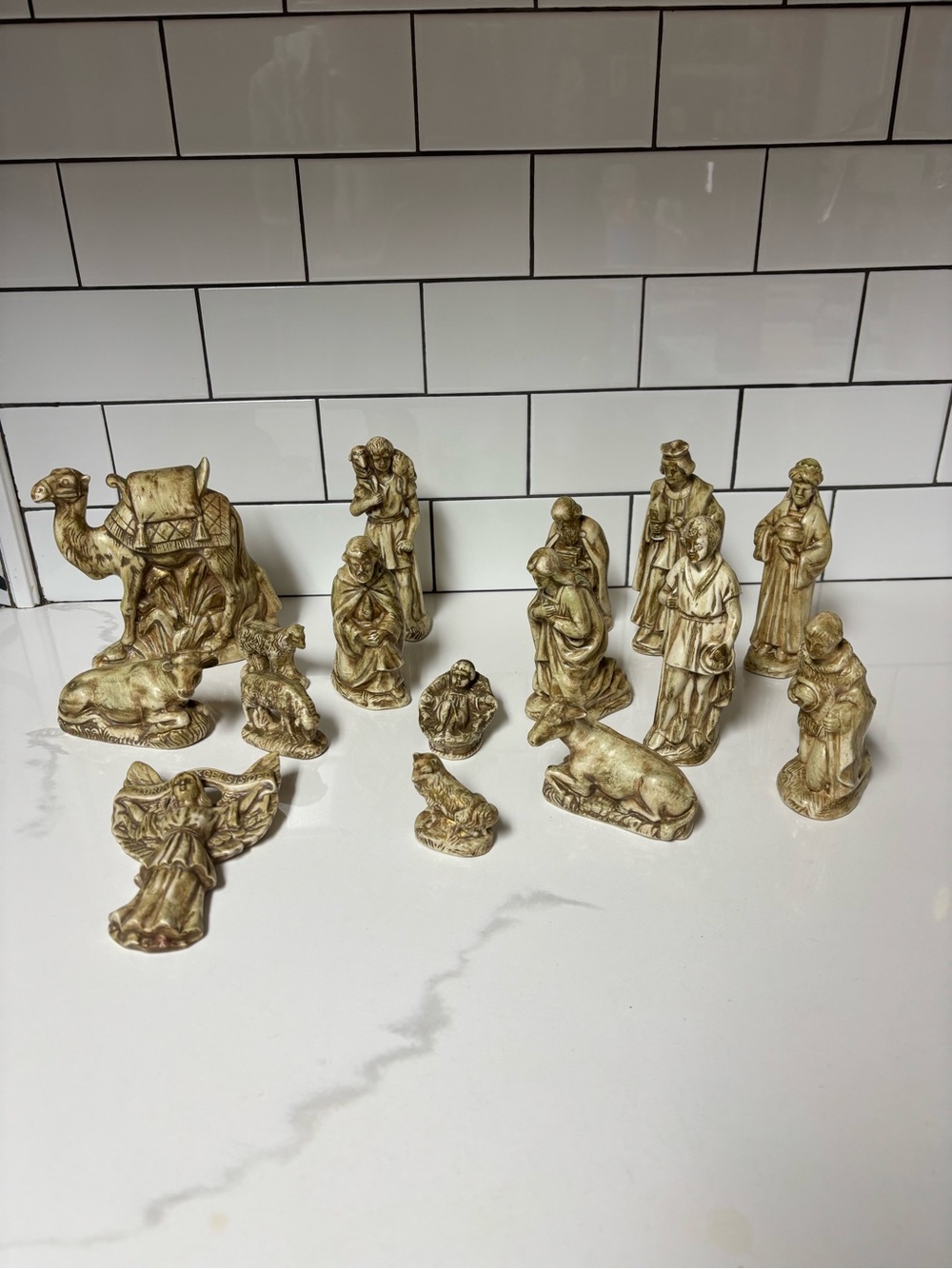 Vintage HOLLAND Mold Nativity Set Scene Ceramic 16 Piece